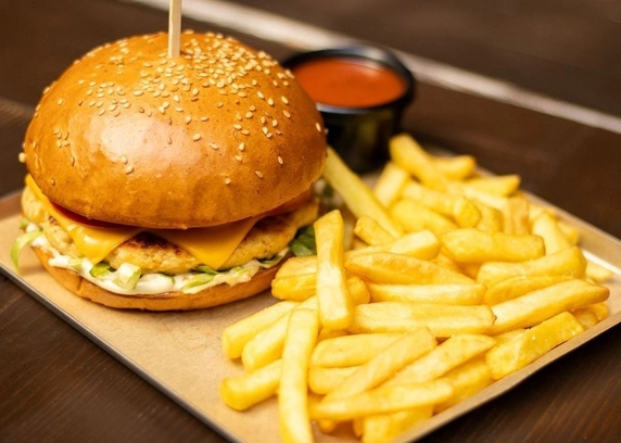 Бургер з куркою фм - Файне Місто 