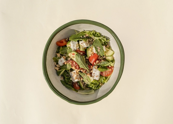 Салат із зелені та фети від Cafe Mone 