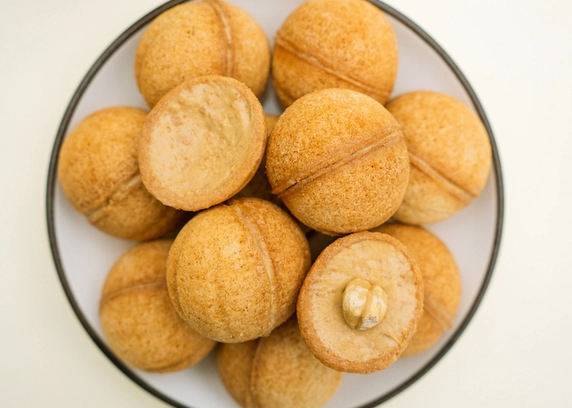 Горішок зі згущеним молоком від Cafe Mone 