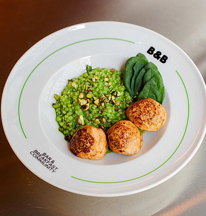 Мітболи з індички з трюфельно-шпинатним птітімом - B&B Community 