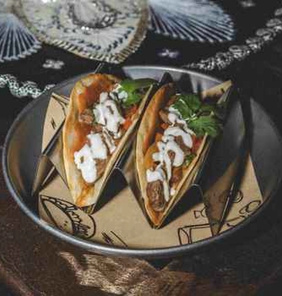 Тако  Бірья з рваною телятиною та сиром від NoName 