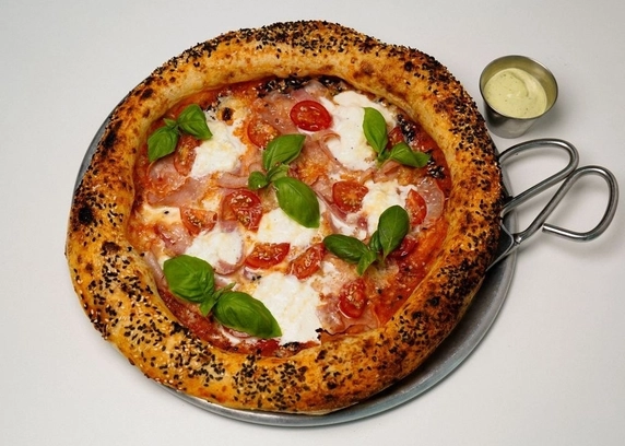 Піца Bordo al Sesamo від ANTICA Eatery 