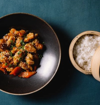 Курка в кисло солодкому соусі від Young 