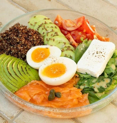 Боул З  лососем від DIM Bakery 