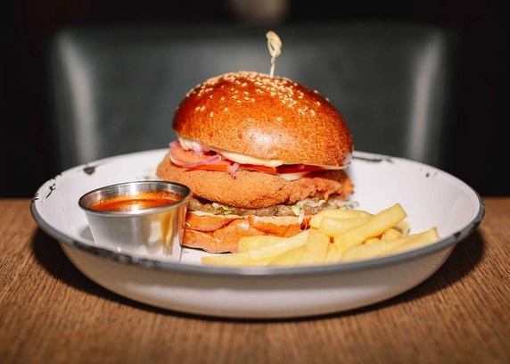 Chicken Cheese burger від Пасаж Адлєра 