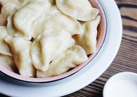 Традиційні вареники з картоплею від Файне Місто 