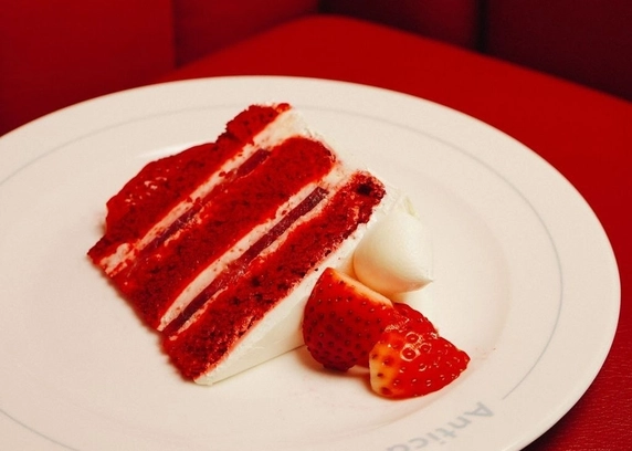 Оксамитове кохання - ANTICA Eatery 