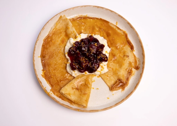 Карамельні млинці з вишнею від Club FM 