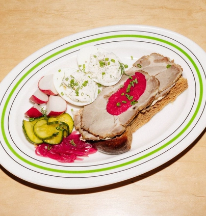 Паска з бужениною від B&B Community 