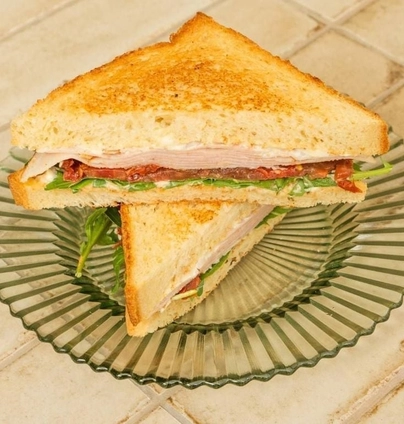 Сандвіч з шинкою від DIM Bakery 