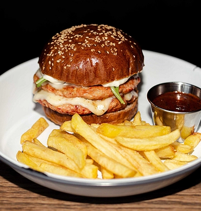 Burger Chicken Mozzarella від Пасаж Адлєра 