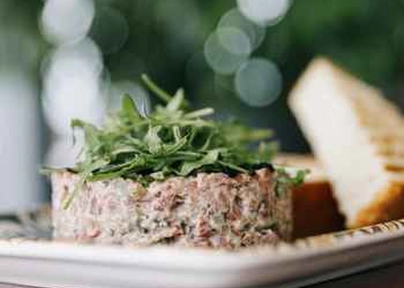 Трюфельний тар тар з телятини  від Na Nebi 