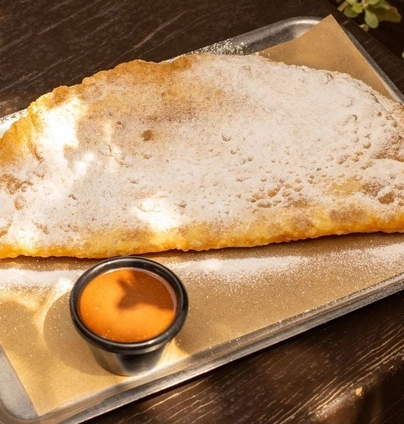 Чебурек з вишнею від Файне Місто 