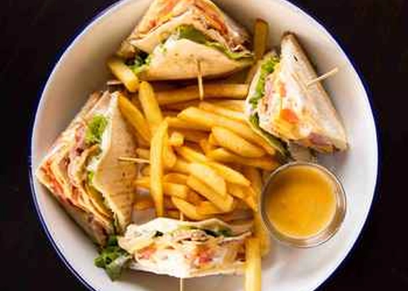 Клаб сендвіч з куркою - Club FM 