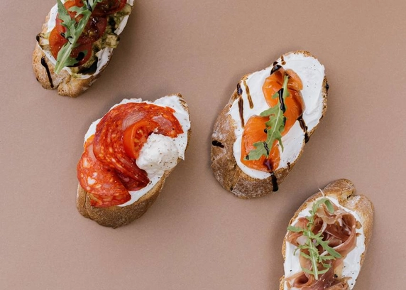 Асорті з брускет від Club FM 