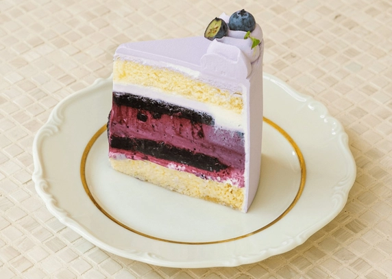 Торт чорничний порц. від DIM Bakery 