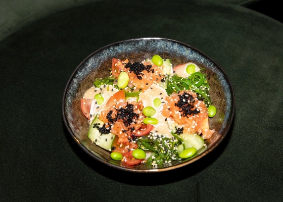 Поке-боул з лососем - Young 