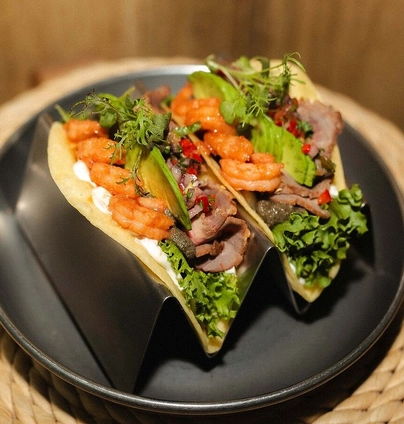 Тако з ростбіфом та креветками від NoName 