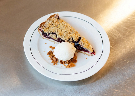 Пиріг вишневий  від B&B Community 