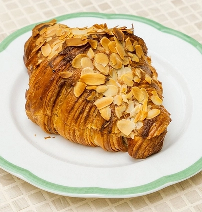 Круасан франжепан мигдалевий від DIM Bakery 