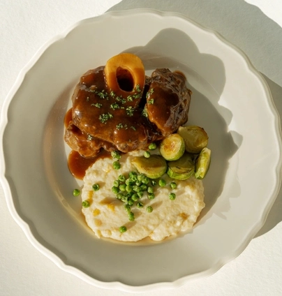 Особуко з кукурудзяною полентою - Cafe Mone 