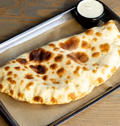 Печений чебурек з шпинатом та сиром від Файне Місто 