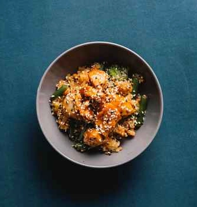 Рис з овочами та куркою від Young 