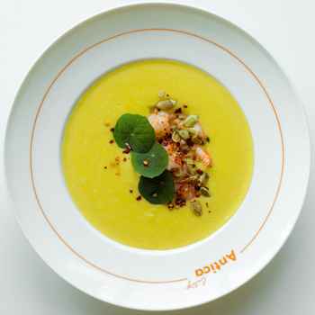 Гарбузовий крем суп з креветками