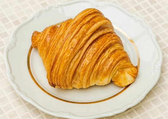 Круасан масляний від DIM Bakery 