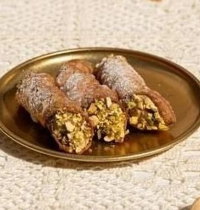 Канолі з фісташкою  - DIM Bakery 