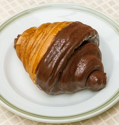 Круасан шоколадний від DIM Bakery 