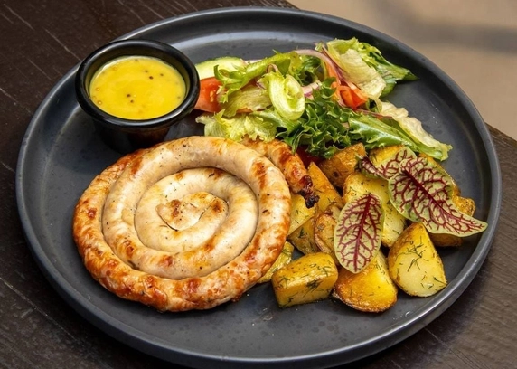 Курячі ковбаски з смаженою картоплею - Файне Місто 