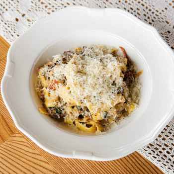 Паста з телятиною та сиром дор блю