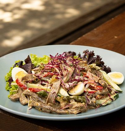 Салат з язиком  від Файне Місто 