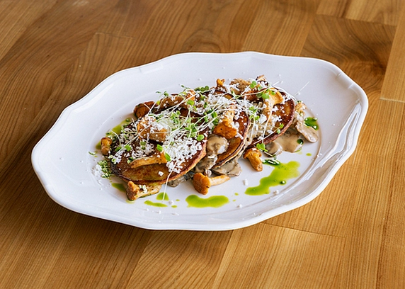 Деруни з грибами та бринзою від Na Nebi 