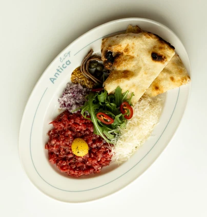 Тартар з яловичини від ANTICA Eatery 