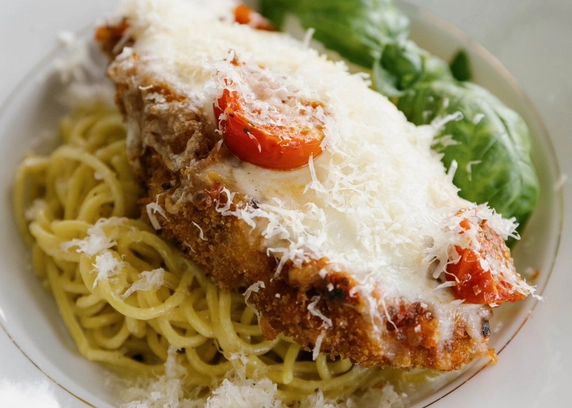 Чікен Парміджано від ANTICA Eatery 