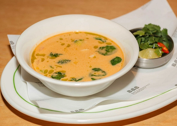 Вершковий суп з морепродуктами від B&B Community 