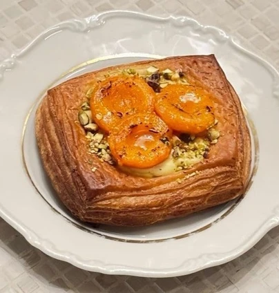 Даніш абрикосовий  від DIM Bakery 