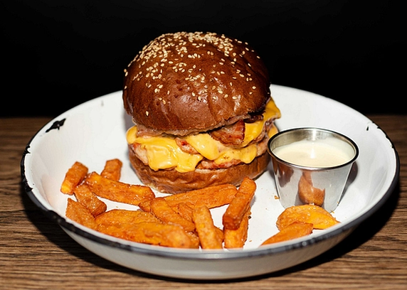 Burger Chicken BBQ від NoName 