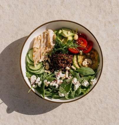 Боул з м’ясом птиці від Cafe Mone 