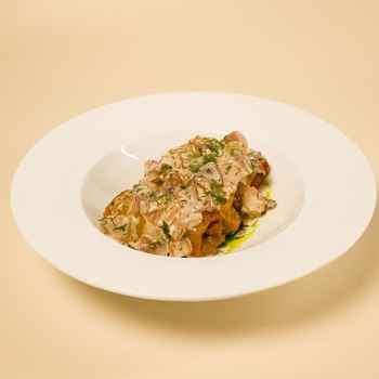 Голубці пісні з білими грибами