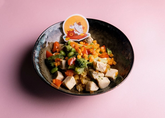 Рис з куркою та паровими овочами - Young 