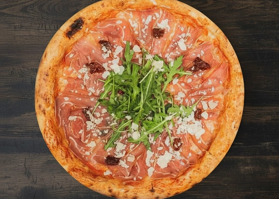 Піца з прошутто - Файне Місто 