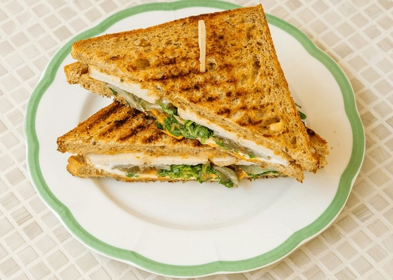 Сандвіч з індичкою від DIM Bakery 