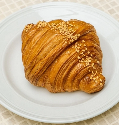 Круасан карамельний від DIM Bakery 