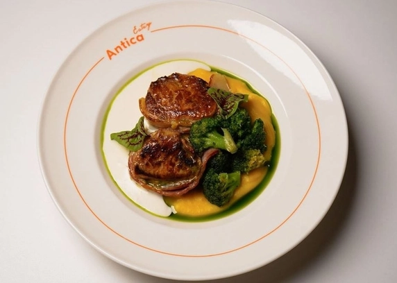 Індичка з гарбузовим пюре - ANTICA Eatery  asdsdsadssdsadasdasddd