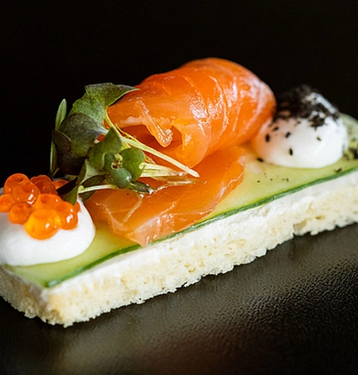 Хлібець з лососем від Na Nebi 