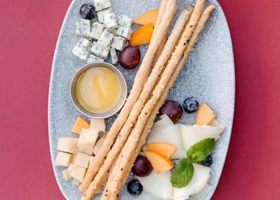 Сирне плато до вина - Club FM 