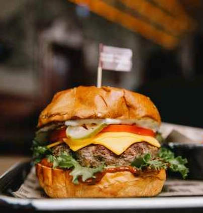 Burger grill з телятиною від Пасаж Адлєра 